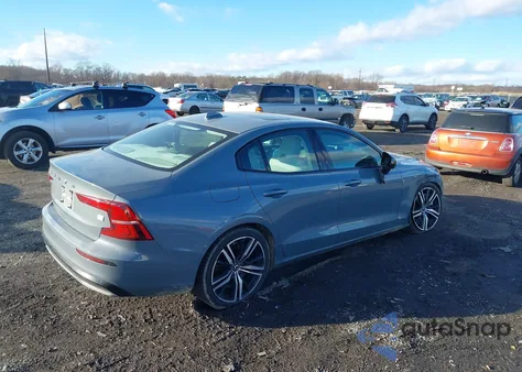 2024 Volvo S60 Recharge Plug-In Hybrid T8 Ultimate Dark Theme from USA, damaged, VIN 7JRH60FM6RG303169